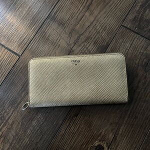 Fossil wallet